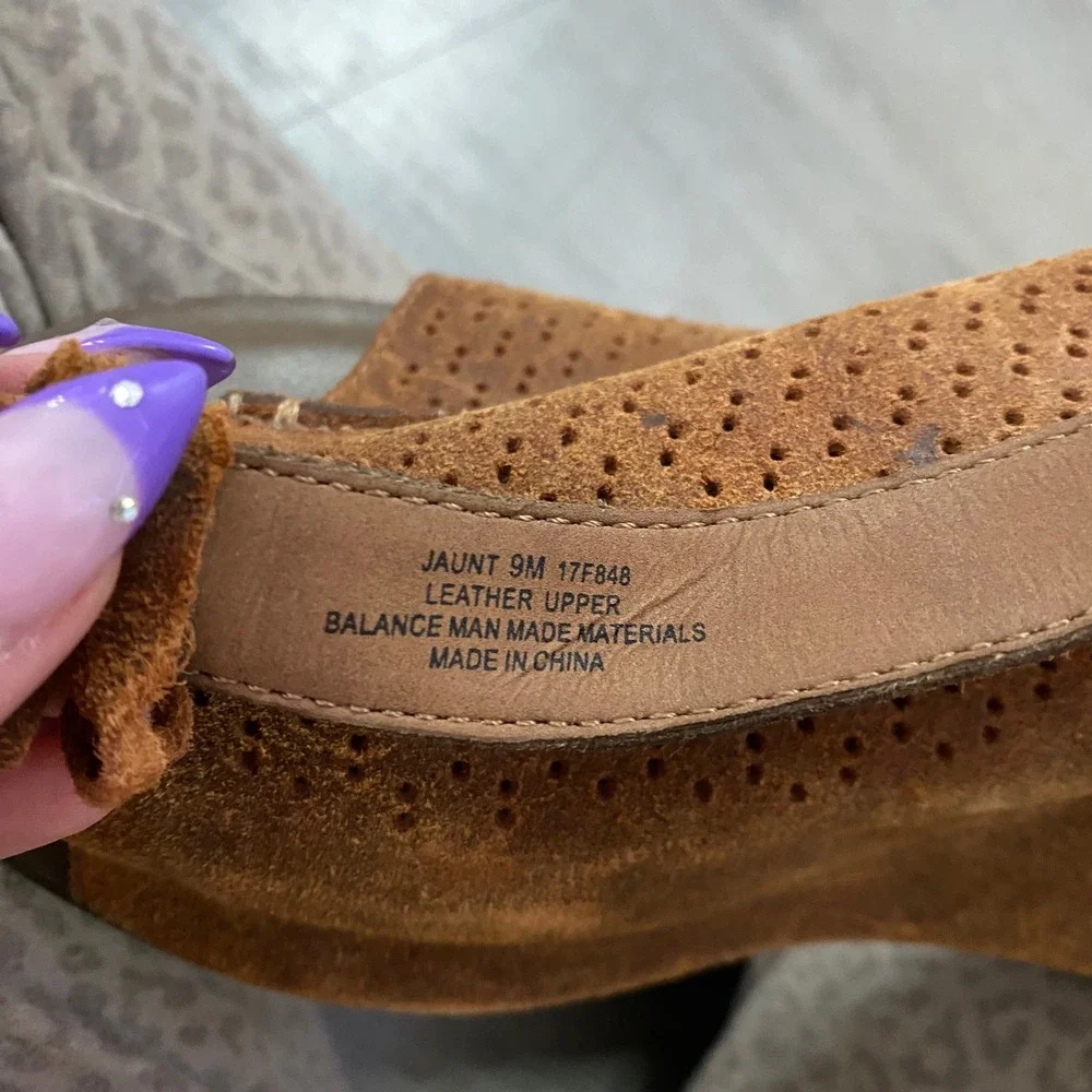 OTBT Jaunt Wedge Sandals Women 9M Cognac Brown Perforated Suede Platform Boho